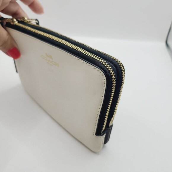 Coach Double Leather Wristlet Clutch Wallet Purse With Logo & Hang Tag - Picture 10 of 15